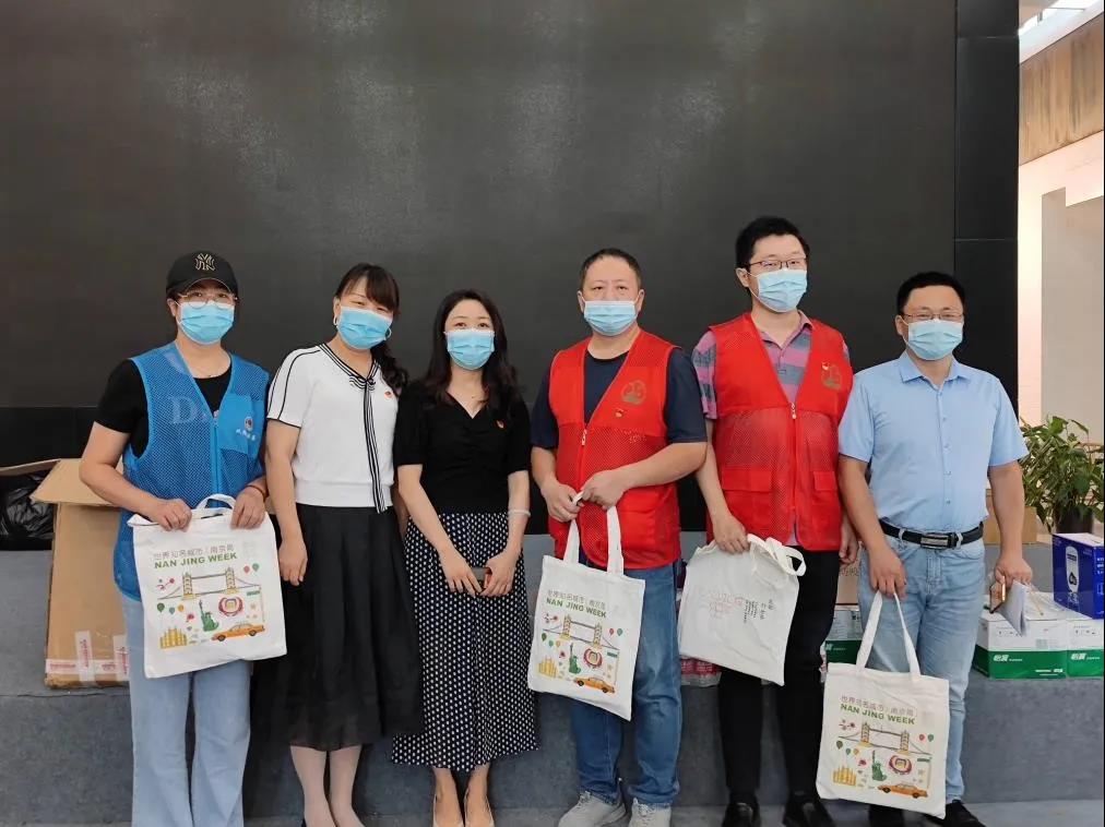 高度重視、立即行動(dòng)，為打贏疫情防控阻擊戰(zhàn)全力貢獻(xiàn)文投力量
